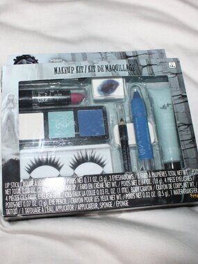 NWT Spirit Halloween Corpse Bride Makeup Kit